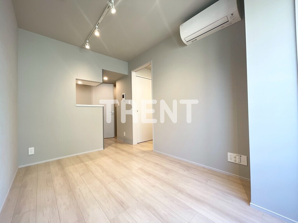 コンフォリアリヴ渋谷本町-303