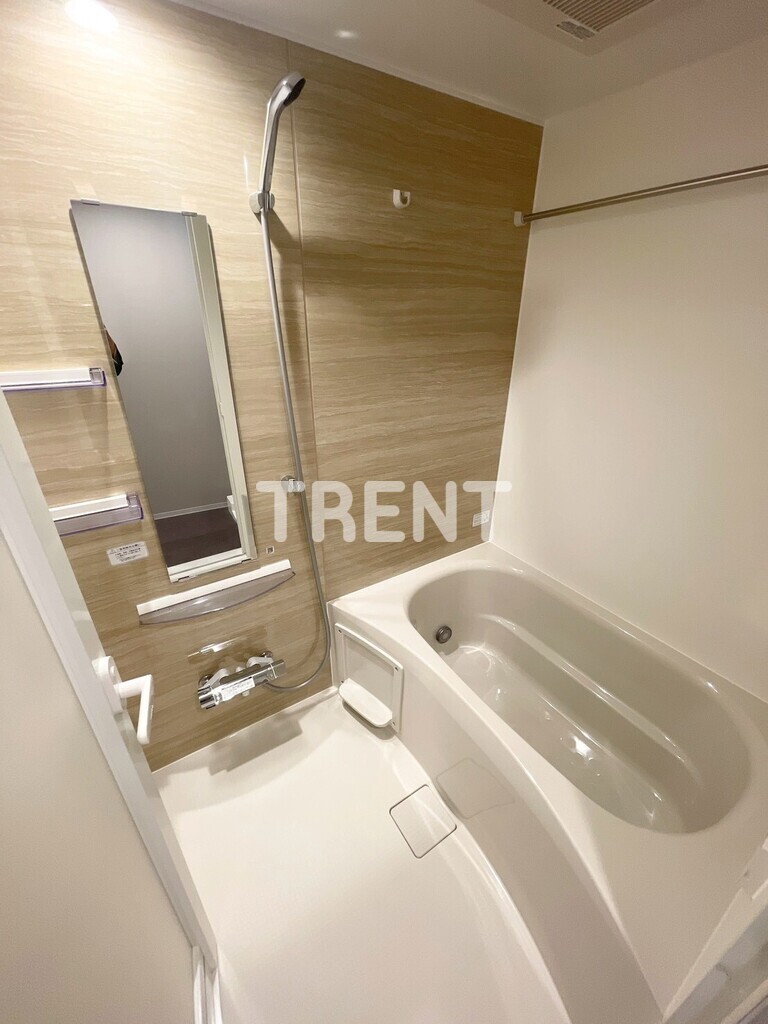 コンフォリアリヴ渋谷本町-304