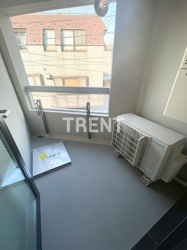 コンフォリアリヴ渋谷本町-304