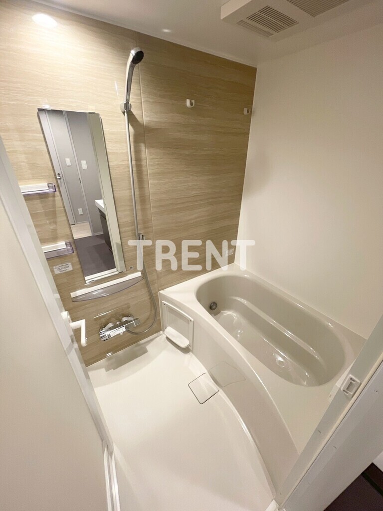 コンフォリアリヴ渋谷本町-305