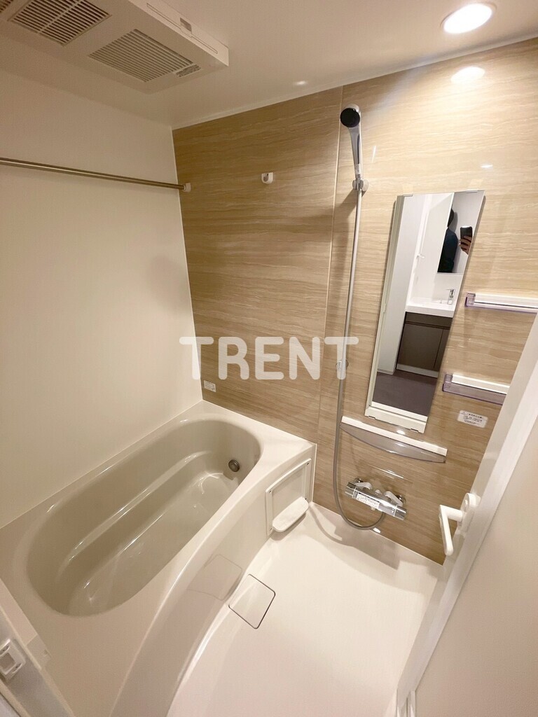 コンフォリアリヴ渋谷本町-401