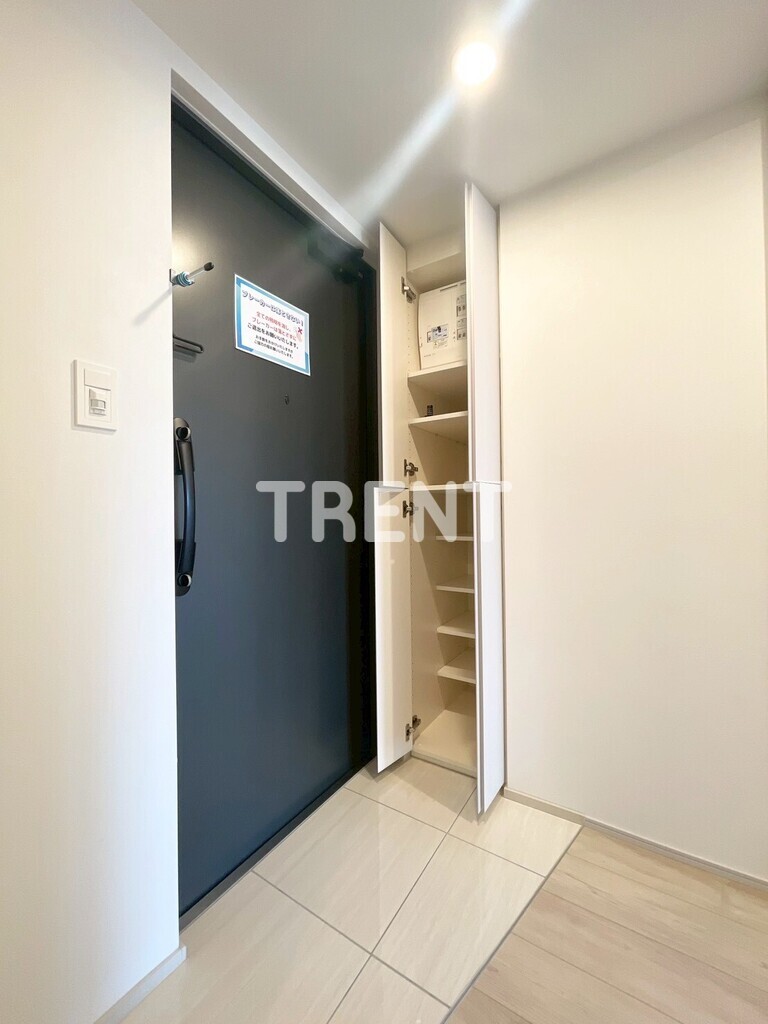 コンフォリアリヴ渋谷本町-402