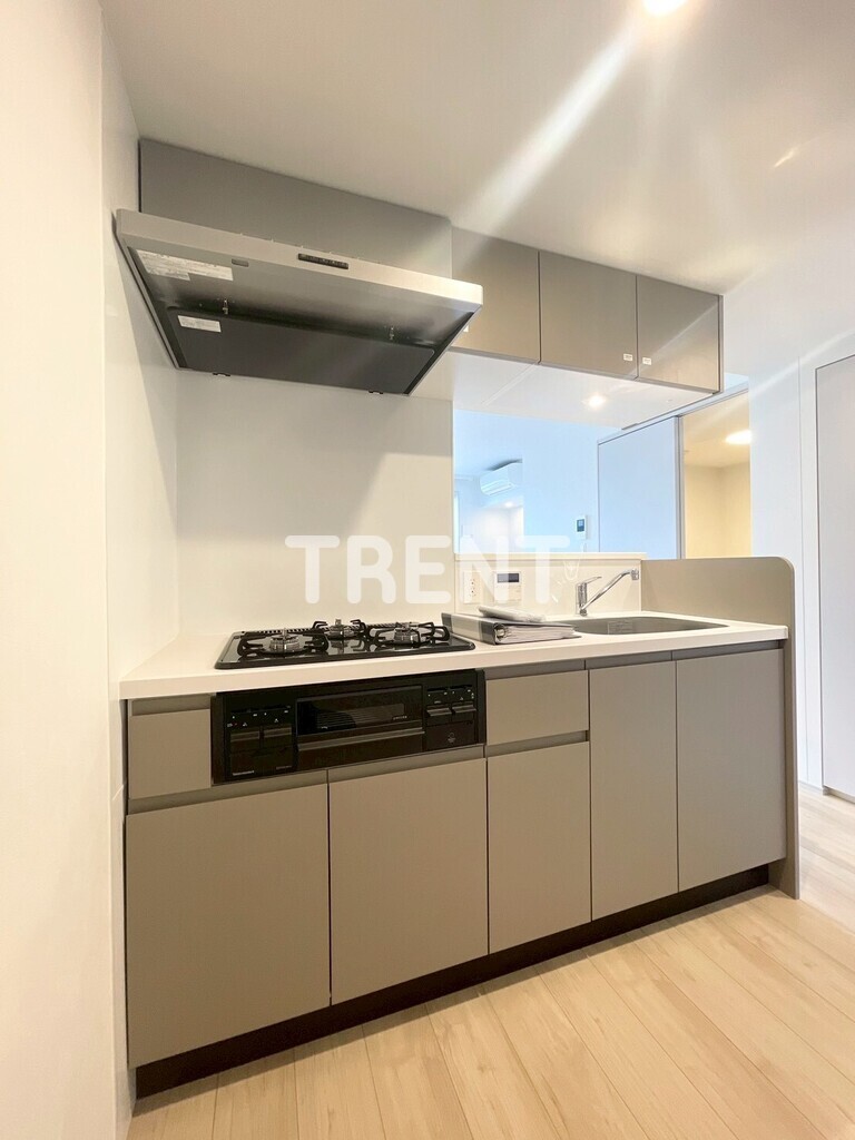 コンフォリアリヴ渋谷本町-402