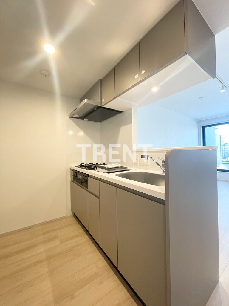 コンフォリアリヴ渋谷本町-402