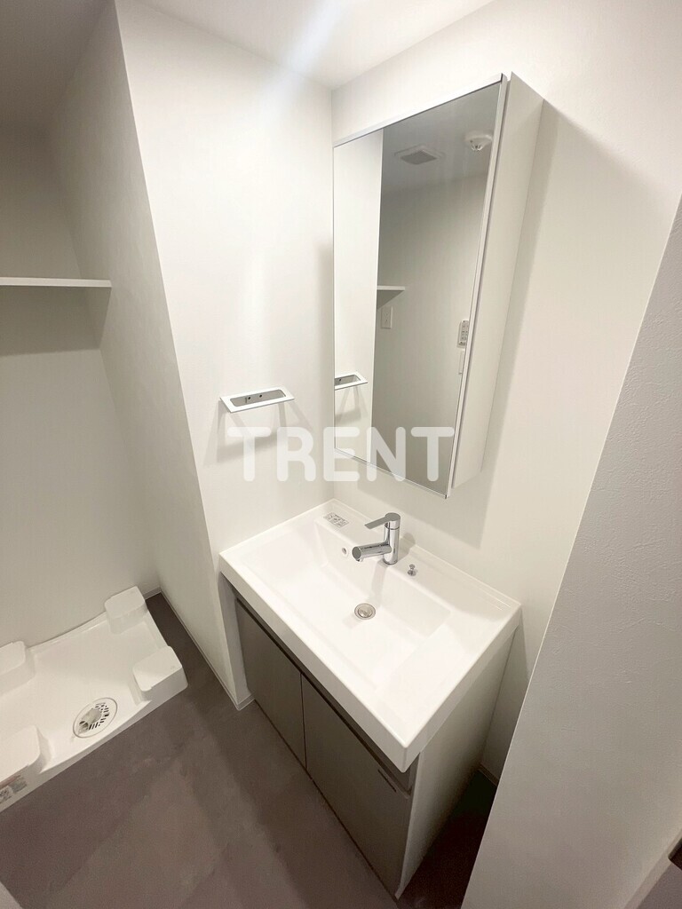 コンフォリアリヴ渋谷本町-402