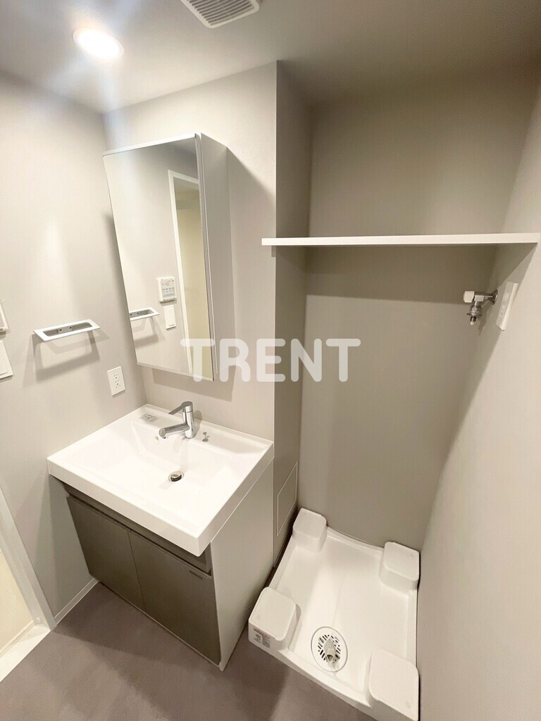 コンフォリアリヴ渋谷本町-503