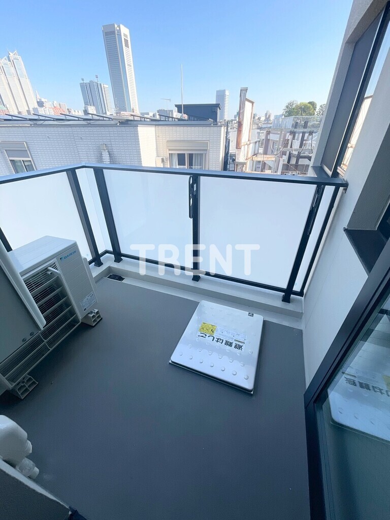 コンフォリアリヴ渋谷本町-503