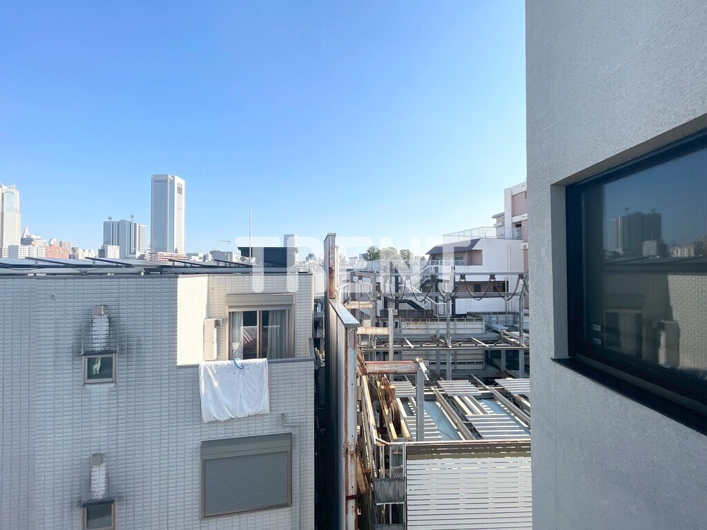 コンフォリアリヴ渋谷本町-503