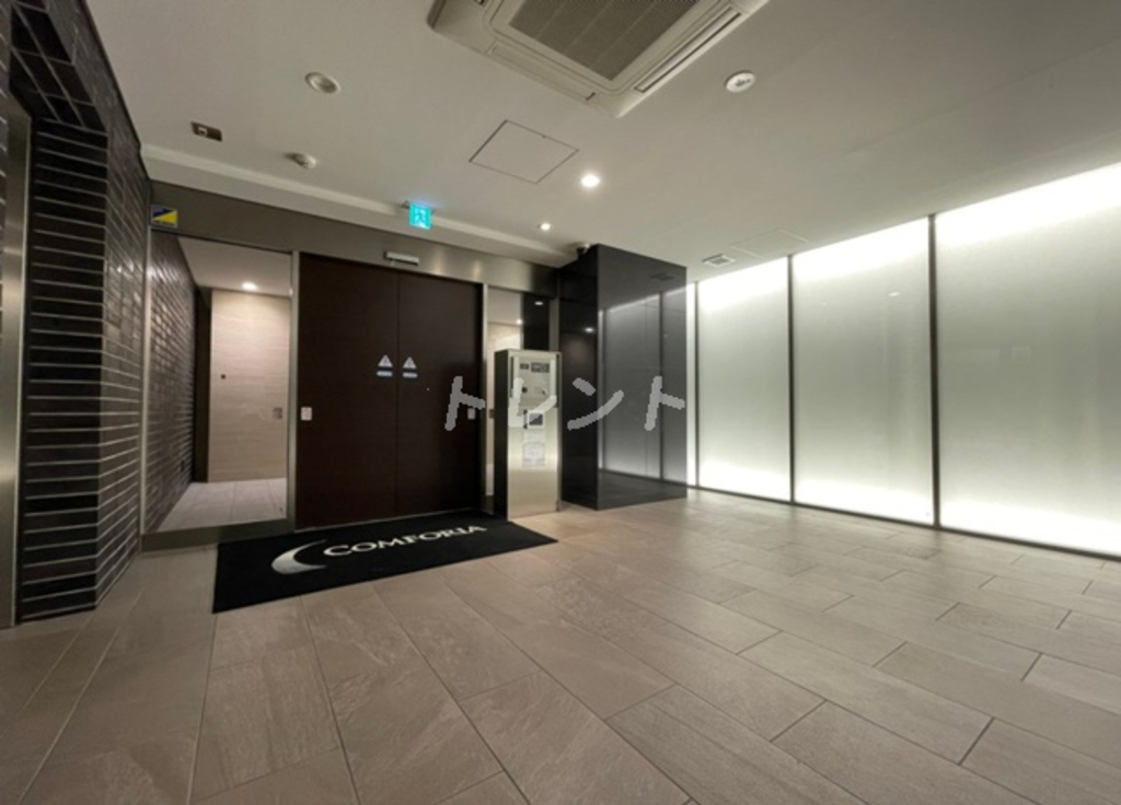 コンフォリア東新宿ステーションフロント-412