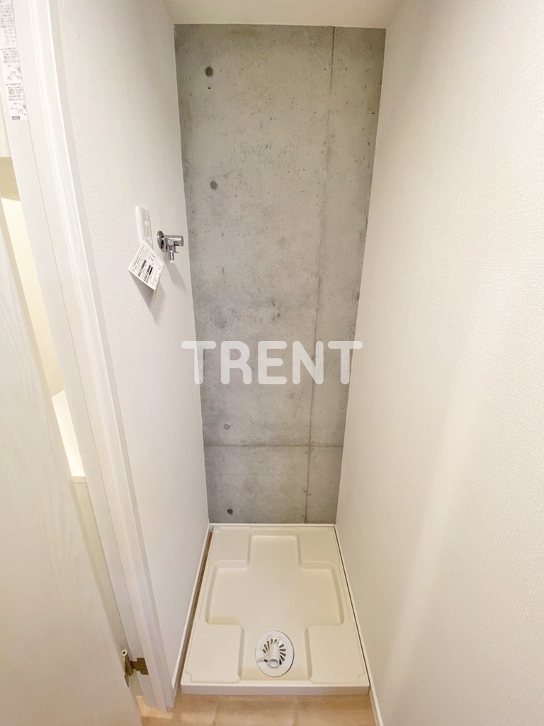 ウェルスクエアイズム中野坂上-203