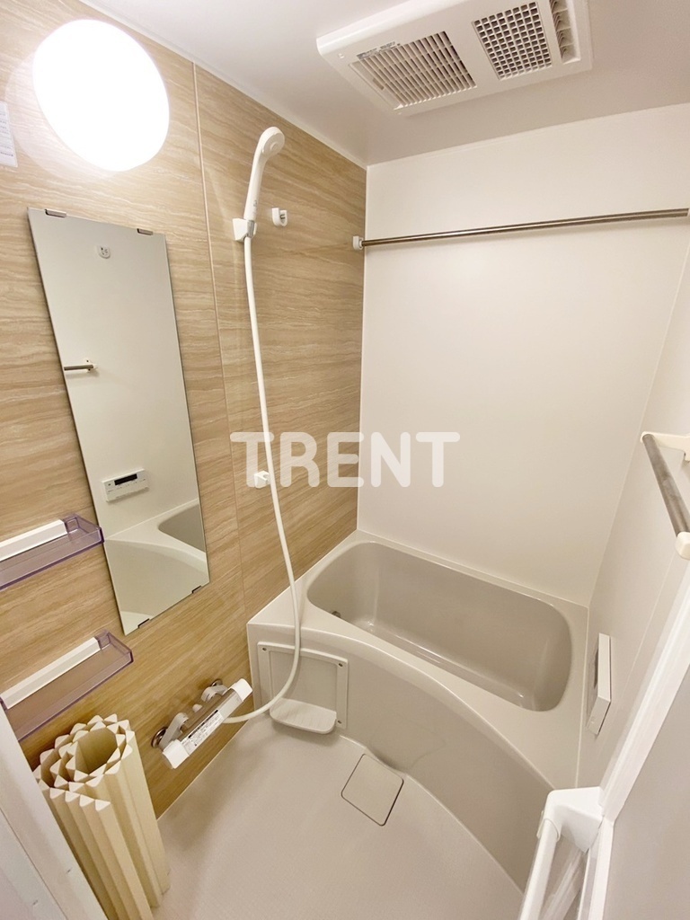 ウェルスクエアイズム中野坂上-203