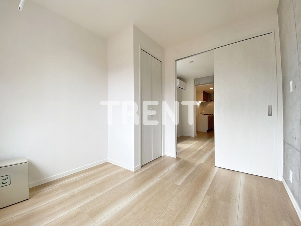 ウェルスクエアイズム中野坂上-203