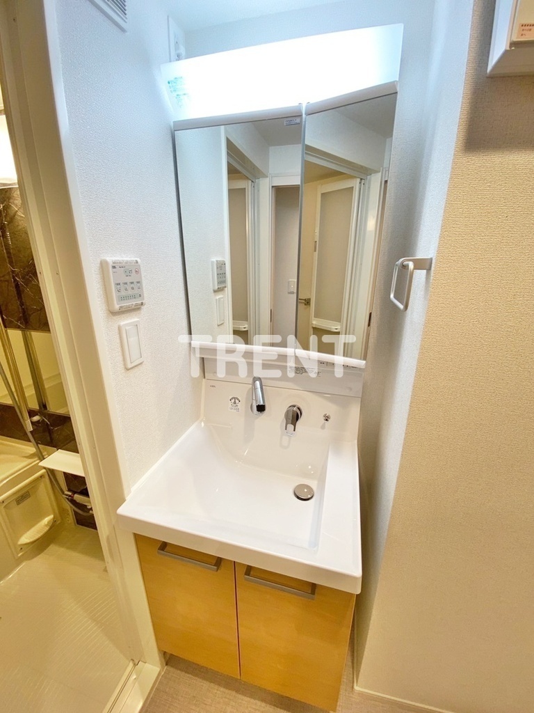 リーフビレッジ新宿若松-208