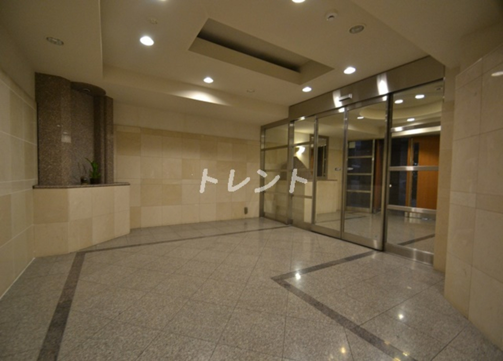 アクロス新宿-706