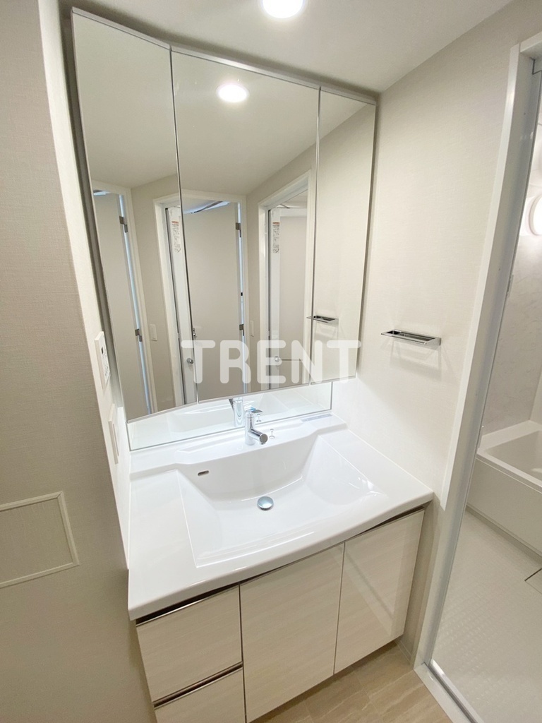 コンフォリア東新宿-1001