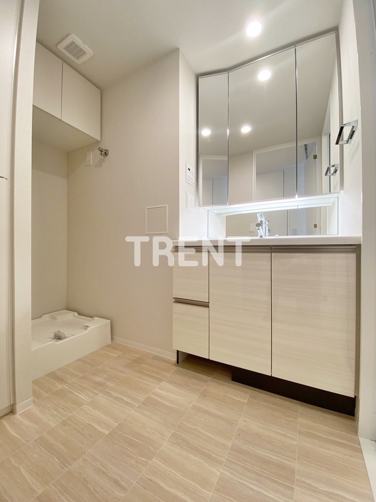 コンフォリア東新宿-1001