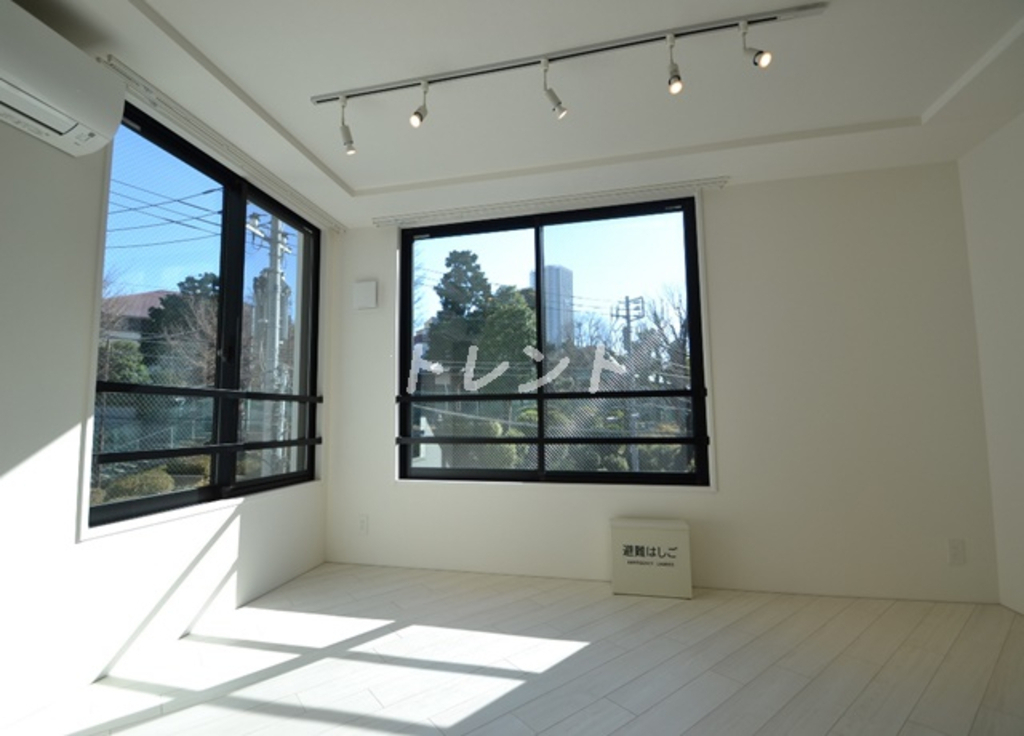 ルクレ東新宿-404