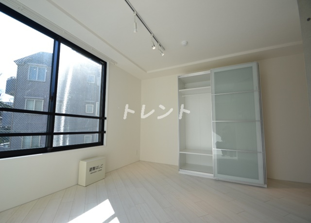 ルクレ東新宿-404