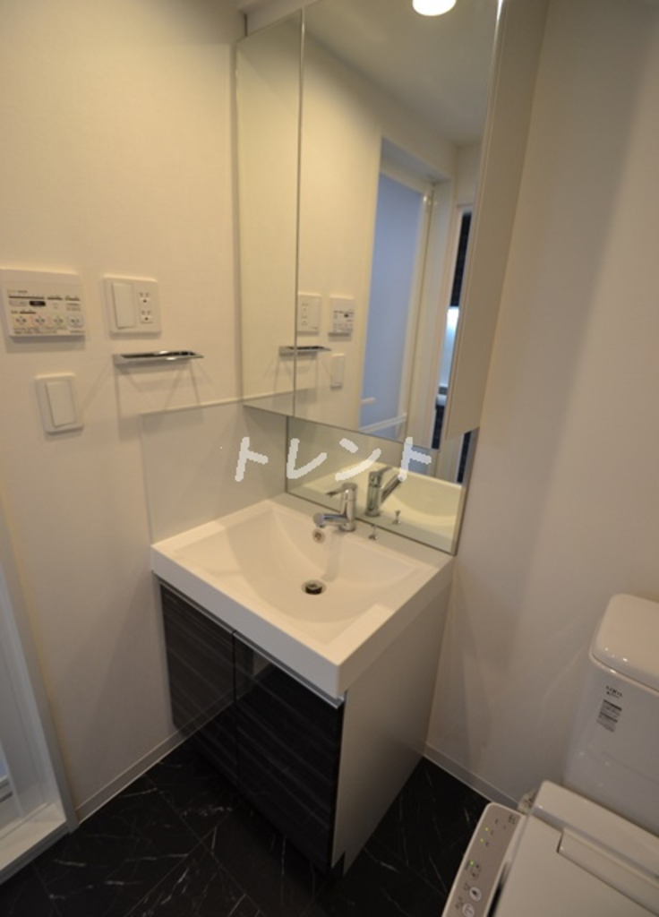 エスタート新宿-202