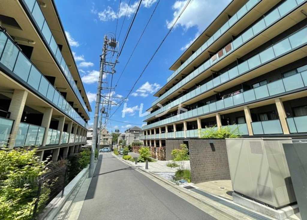 ハーモニーレジデンス新宿御苑ザイースト-404