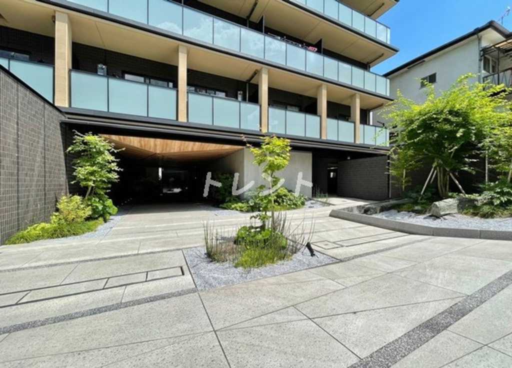 ハーモニーレジデンス新宿御苑ザイースト-404