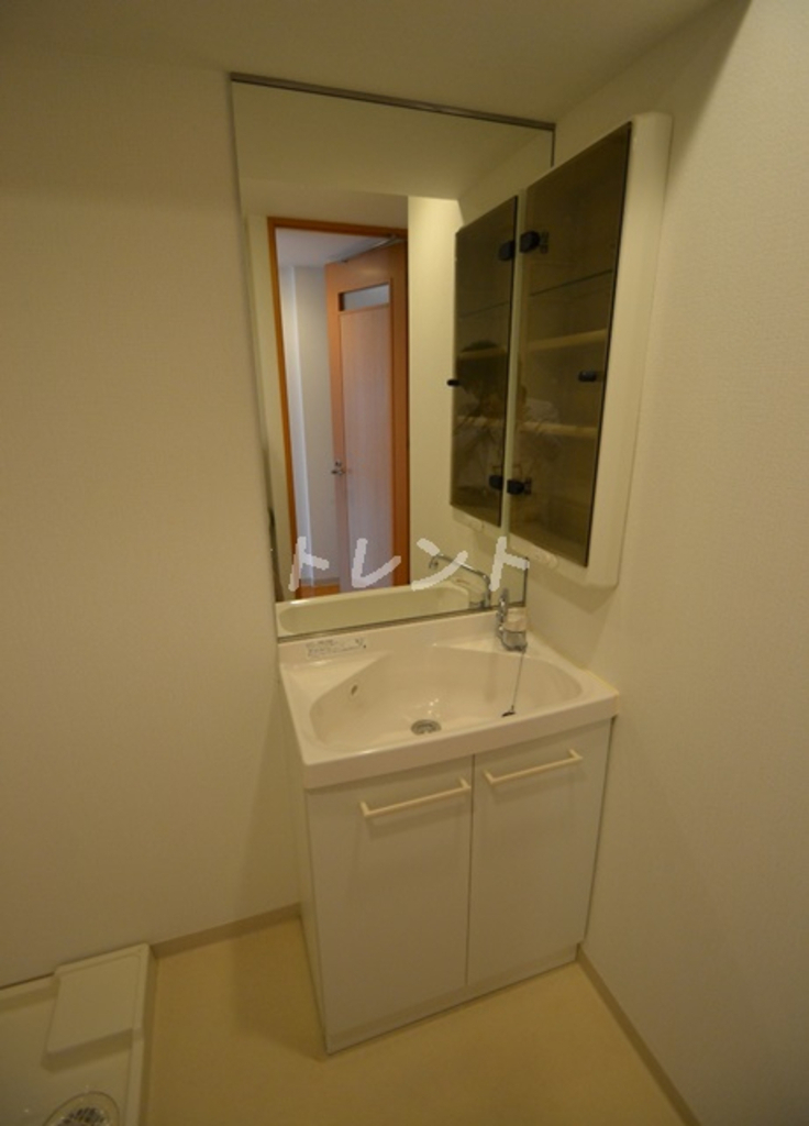 アペルト西新宿-602