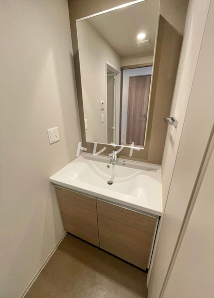 フロンティア新宿タワー-2013