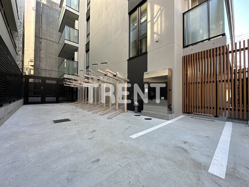 イプセ四谷三丁目-306