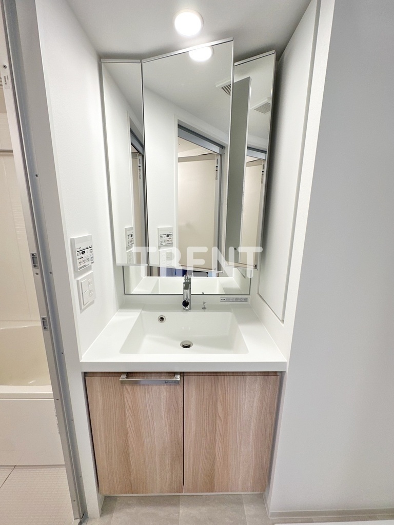 イプセ四谷三丁目-306