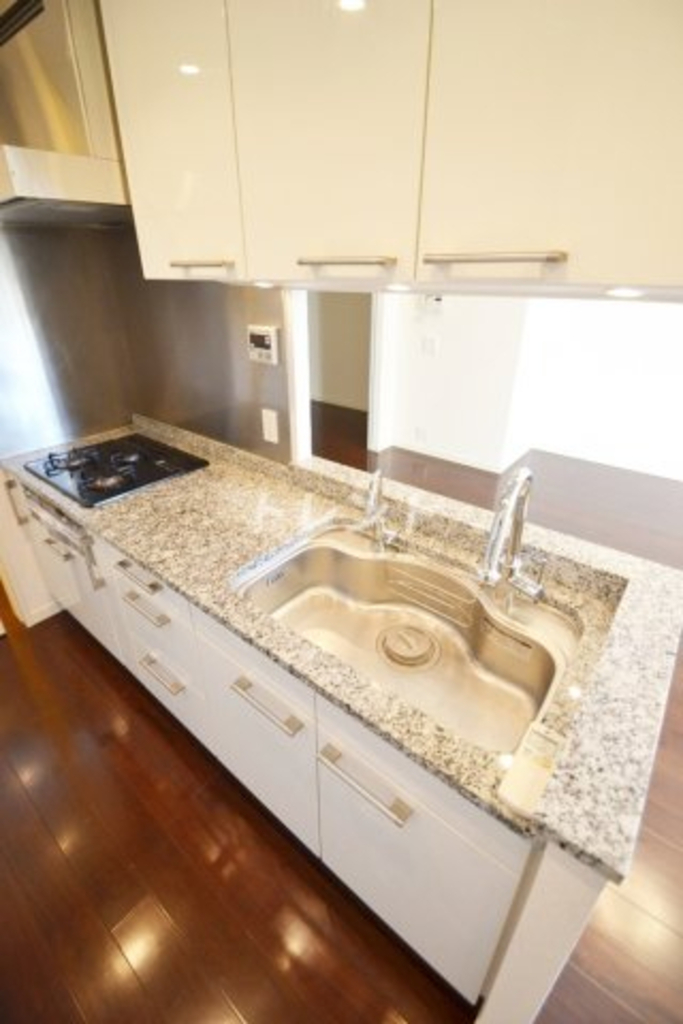 ザセンター東京-1502