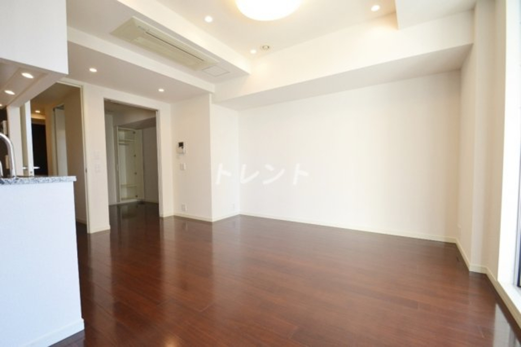 ザセンター東京-1502