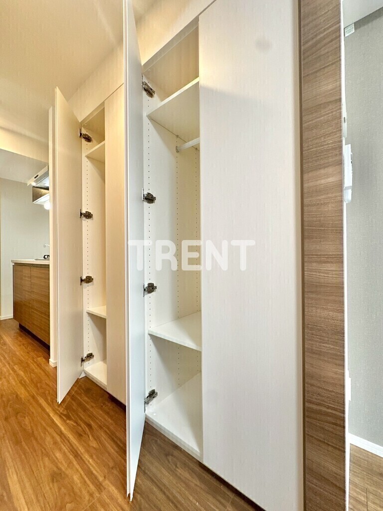 コンフォリアリヴ北新宿-504