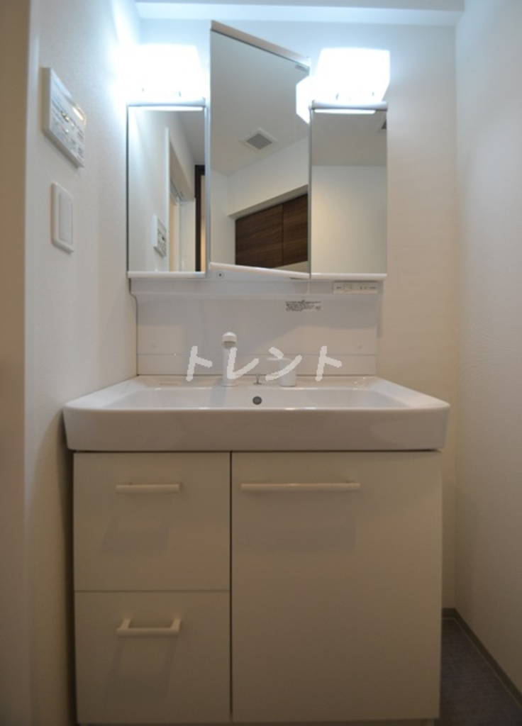 ジェノヴィア四谷三丁目グリーンヴェール-505