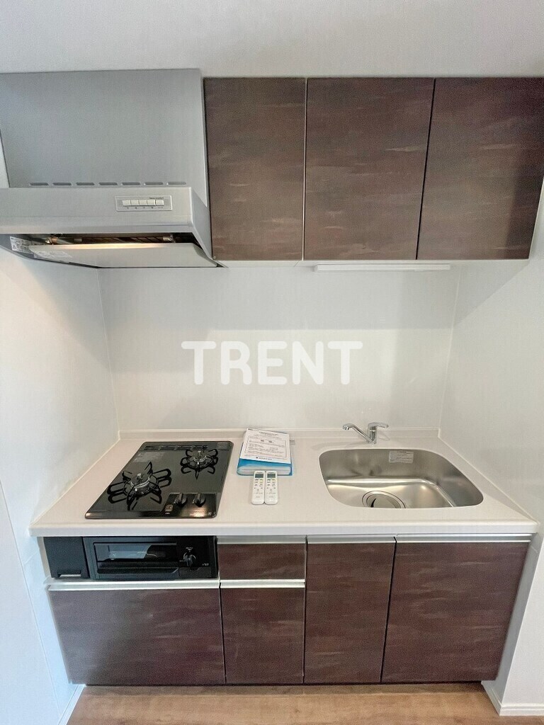 スクエア市谷河田町ヒルサイド-302