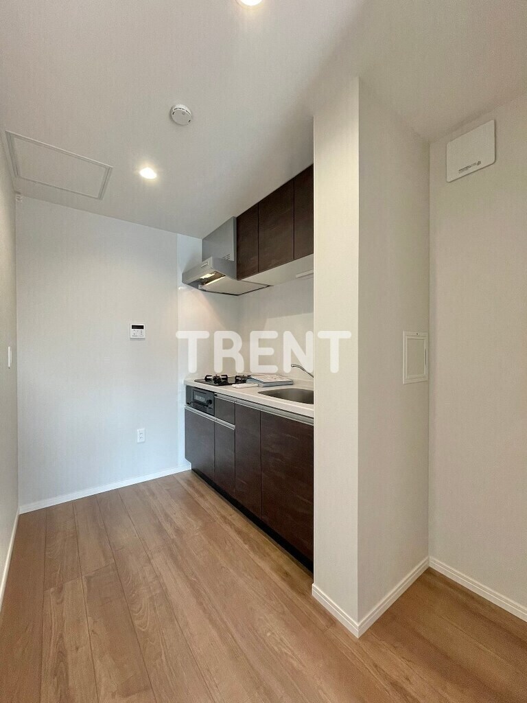 スクエア市谷河田町ヒルサイド-302