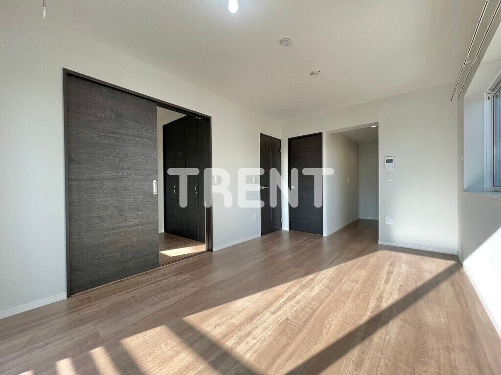 スクエア市谷河田町ヒルサイド-302