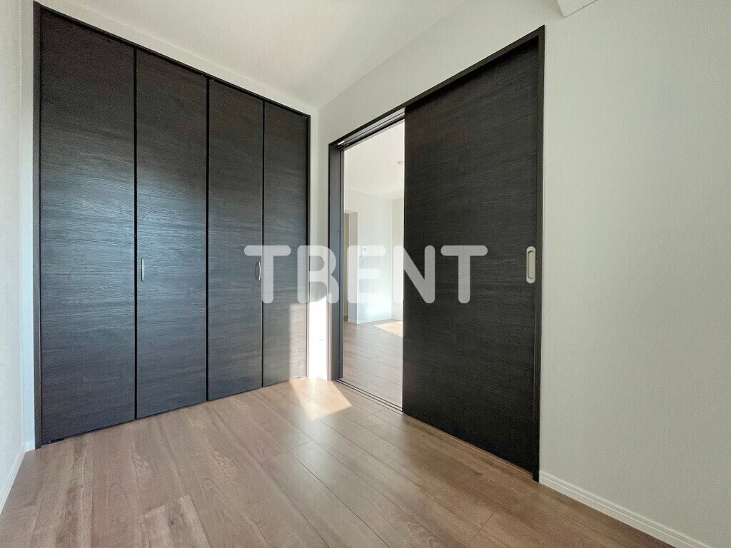 スクエア市谷河田町ヒルサイド-302