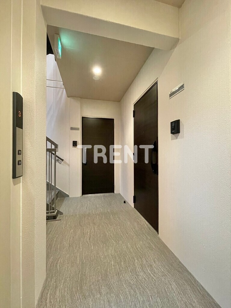 スクエア市谷河田町ヒルサイド-302