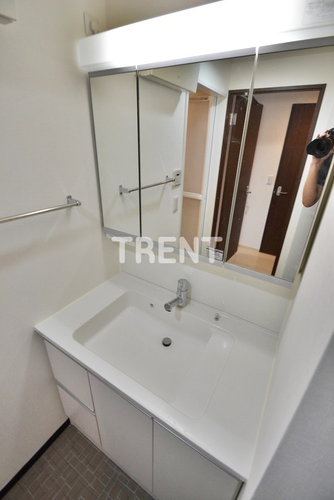 アベニール渋谷本町-1005