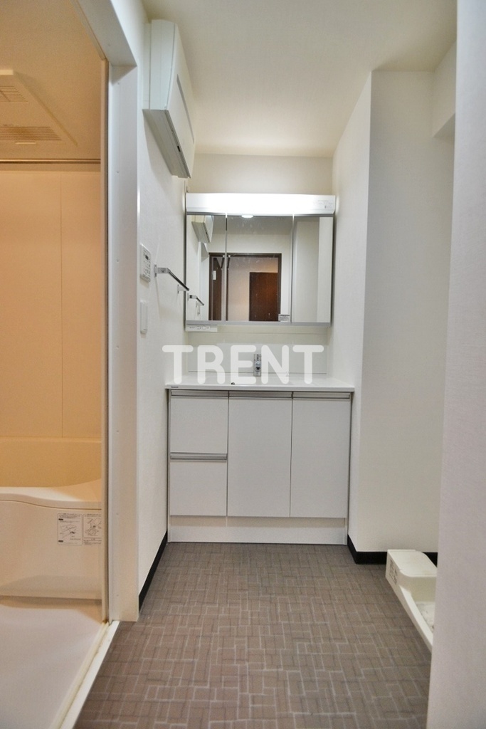 アベニール渋谷本町-1005