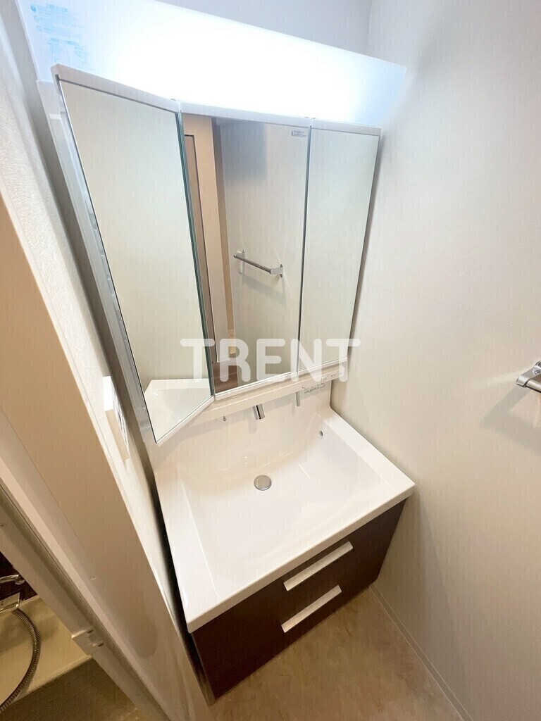 ルーツ新宿若松町-1003