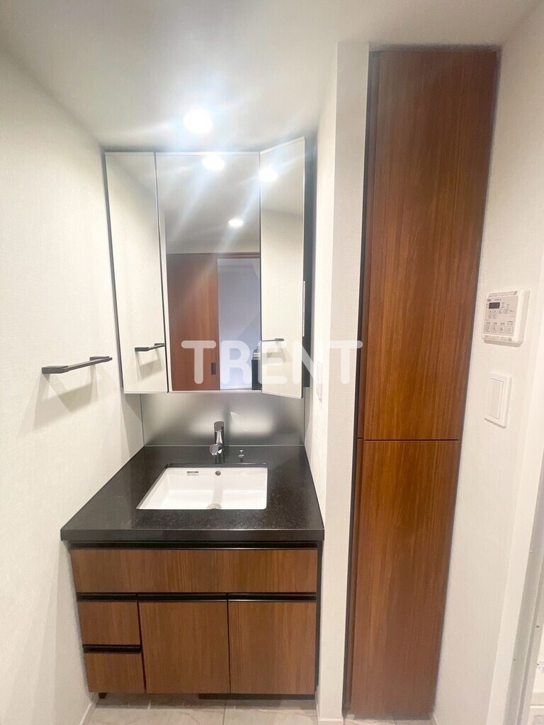 ラヴィエール千駄ヶ谷プレミアムレジデンス-304