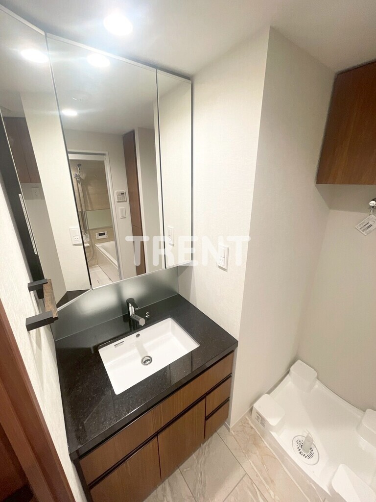 ラヴィエール千駄ヶ谷プレミアムレジデンス-205