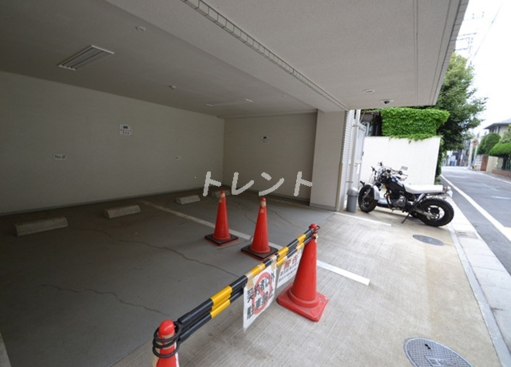 HF中野坂上レジデンス-302