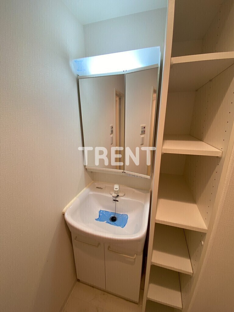 レジディア四谷三丁目-505