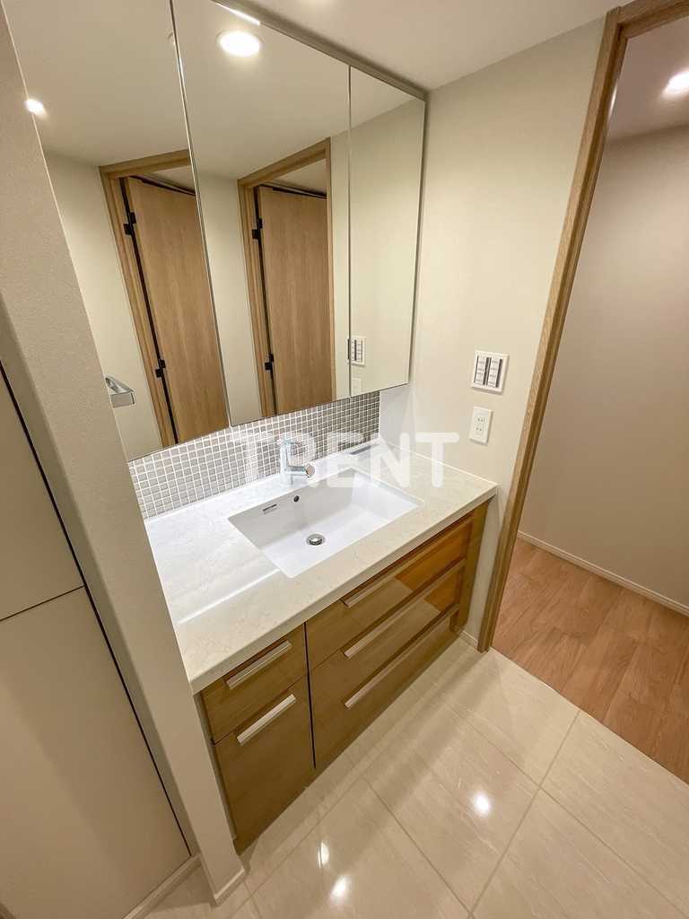 パークホームズ本郷三丁目-303