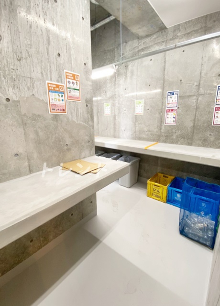 プリューム中野坂上-402