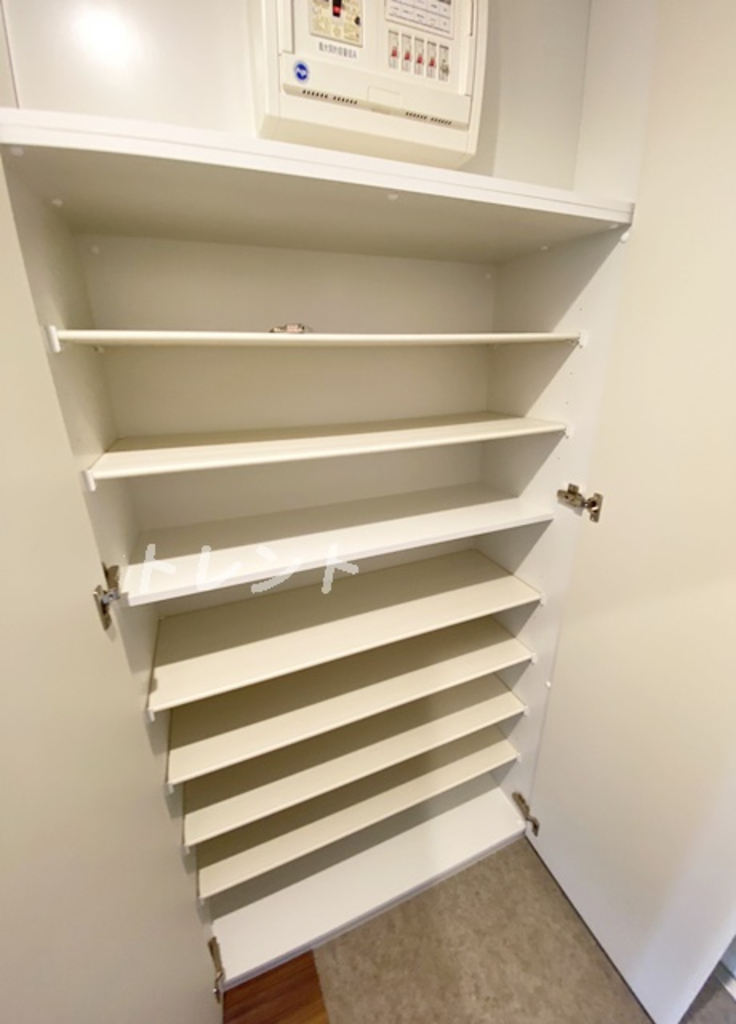 プリューム中野坂上-402