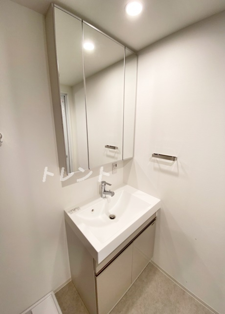 プリューム中野坂上-402