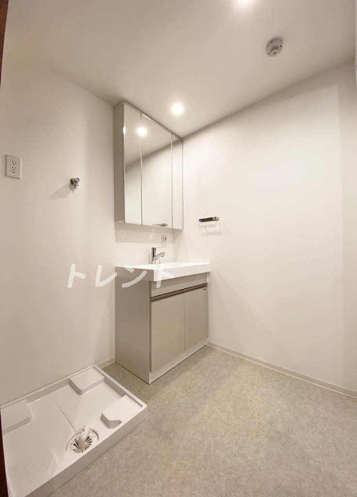 プリューム中野坂上-402